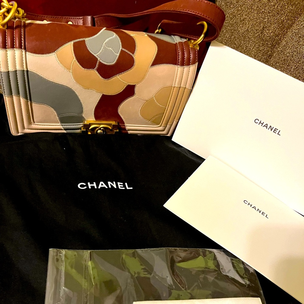 Boy Chanel bag limited edition excellent condition with box almost brand new